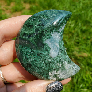 Moss agate carved gemstone moon