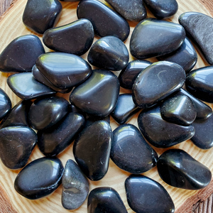 Tumbled obsidian gemstones