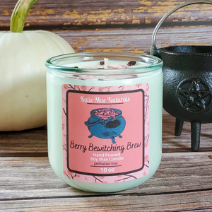 Halloween candle, hand poured with soy wax and phthalate free fragrance 