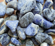 Load image into Gallery viewer, Sodalite Tumbled Gemstones 0.5-1.5 inch
