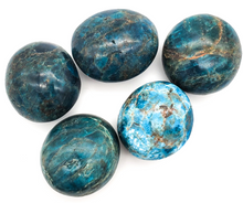 Load image into Gallery viewer, Blue apatite Palm stones
