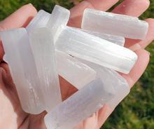 Load image into Gallery viewer, Small Selenite Stick - 2-2.5 inches
