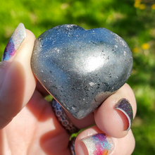 Load image into Gallery viewer, Hematite crystal heart 

