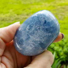 Load image into Gallery viewer, Blue calcite palm stone 
