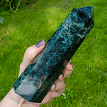 Load image into Gallery viewer, Large Green apatite tower
