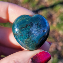 Load image into Gallery viewer, Small Moss Agate Carved Gemstone Heart - 30mm
