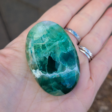 Load image into Gallery viewer, Green Fluorite Palm Stone - 2 inch
