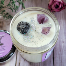Load image into Gallery viewer, Soy wax candle with amethyst crystals 
