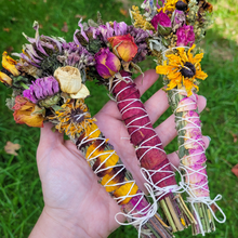 Load image into Gallery viewer, Organic Mugwort and Seasonal Flower Bundle
