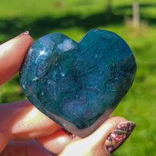 Load image into Gallery viewer, Moss agate heart
