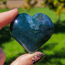 Load image into Gallery viewer, Moss Agate gemstone heart carving 
