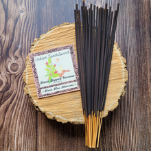 Load image into Gallery viewer, Indian sandalwood hand dipped incense sticks 
