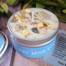 Load image into Gallery viewer, Full moon soy candle with crystals 
